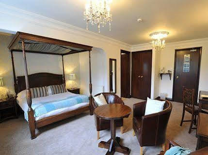 The New Inn Heckfield Buitenkant foto